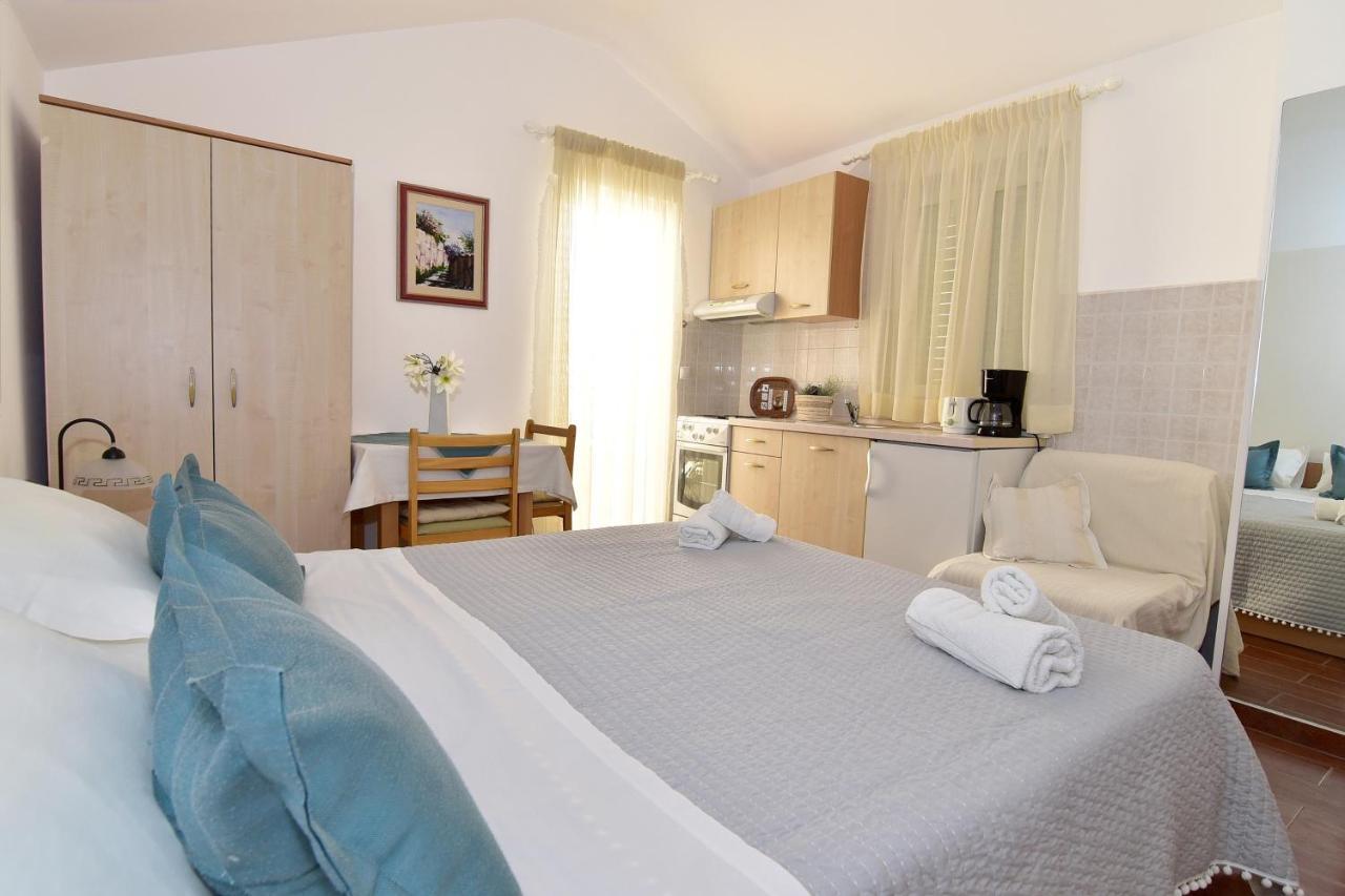 Old Town Studio Apartments Makarska Exterior foto